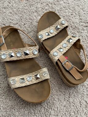 Steve Madden Girls Tan Braided Sandals with Clear Jewels & Silver Studs